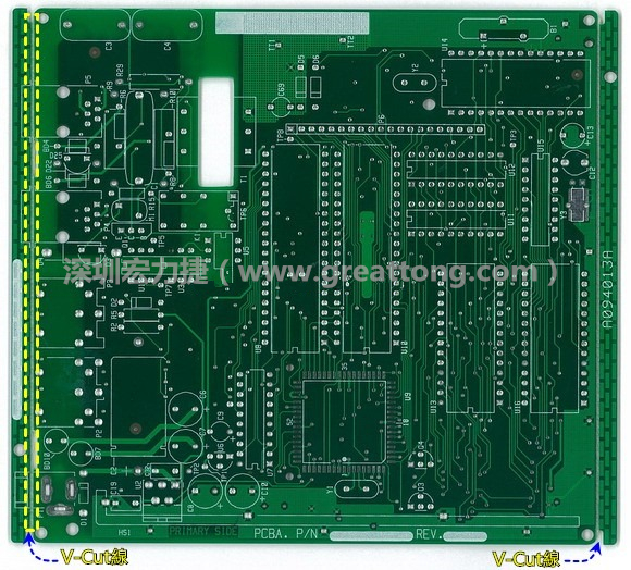 所謂【V-cut】是印刷電路板(PCB)廠商依據(jù)客戶的圖紙要求，事先在PCB的特定位置用轉(zhuǎn)盤刀具切割好的一條條分割線，其目的是為了方便后續(xù)SMT電路板組裝完成后的「分板(De-panel)」之用，因為其切割后的外型看起來就像個英文的【V】字型，因此得名。