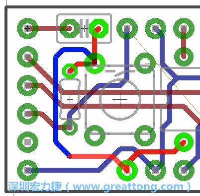 為了要創(chuàng)造一個電路通道，首先要先點擊重置開關的連結點進行布線，在電路板的背面繪制線路直到其它線路前的乾淨區(qū)域。