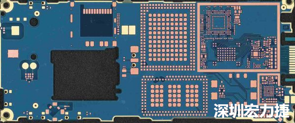 手機可用的PCB空間相當小，而1片式的設(shè)計是節(jié)省成本的作法，如何做到區(qū)隔不同子系統(tǒng)、降低雜訊干擾，是設(shè)計關(guān)鍵。